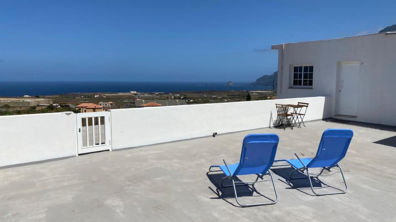 Arroyos Apartment
